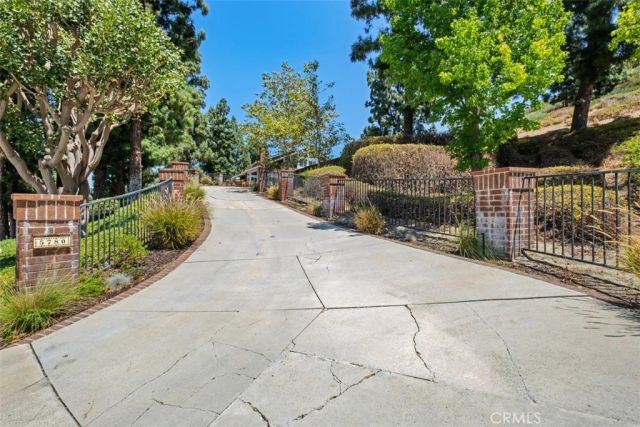 5780 E River Valley Trail, Anaheim, CA 92807