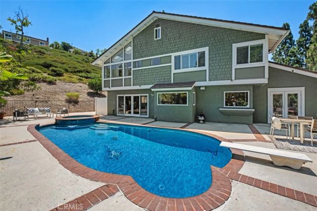 5780 E River Valley Trail, Anaheim, CA 92807
