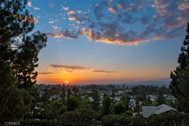 5780 E River Valley Trail, Anaheim, CA 92807