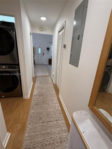 415 32nd St 1, West Palm Beach, FL 33407