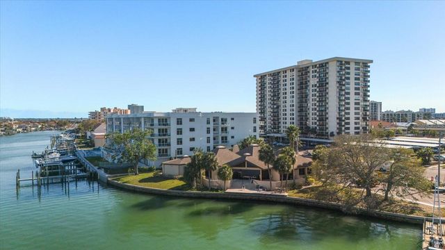 320 ISLAND WAY 105, Clearwater Beach, FL 33767