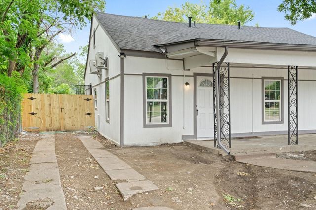 412 Chicago Avenue, Fort Worth, TX 76103