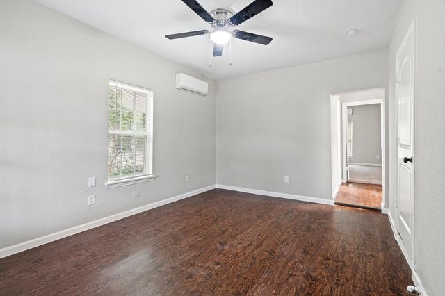 412 Chicago Avenue, Fort Worth, TX 76103