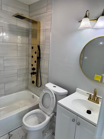 7236 Studebaker Avenue, Warren, MI 48091