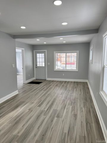 7236 Studebaker Avenue, Warren, MI 48091