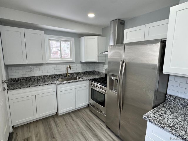 7236 Studebaker Avenue, Warren, MI 48091