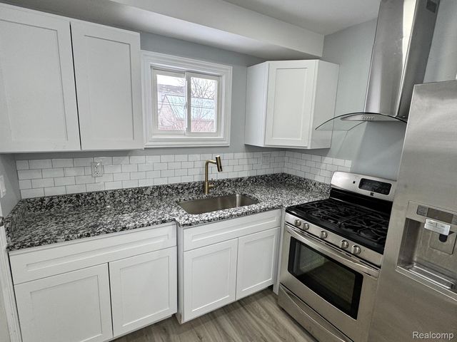 7236 Studebaker Avenue, Warren, MI 48091