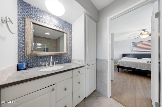 5525 E Thomas Road R 16, Phoenix, AZ 85018