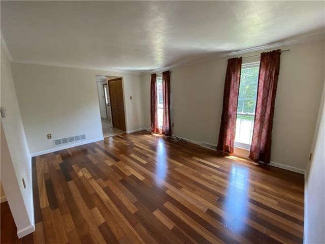 728 HEATHERGATE, Indiana Twp, PA 15238