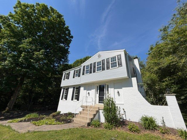 728 HEATHERGATE, Indiana Twp, PA 15238