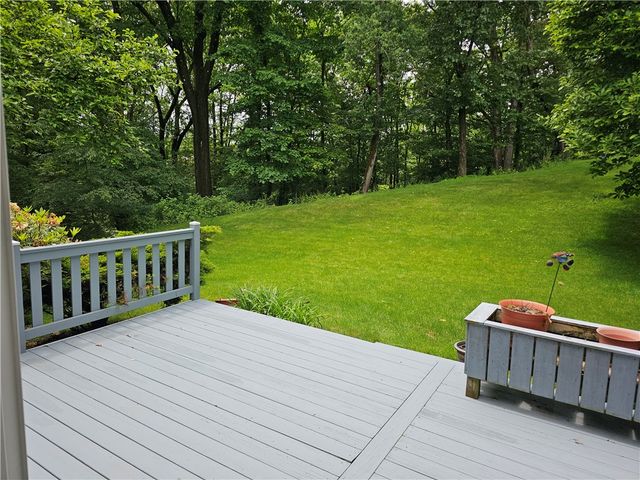 728 HEATHERGATE, Indiana Twp, PA 15238