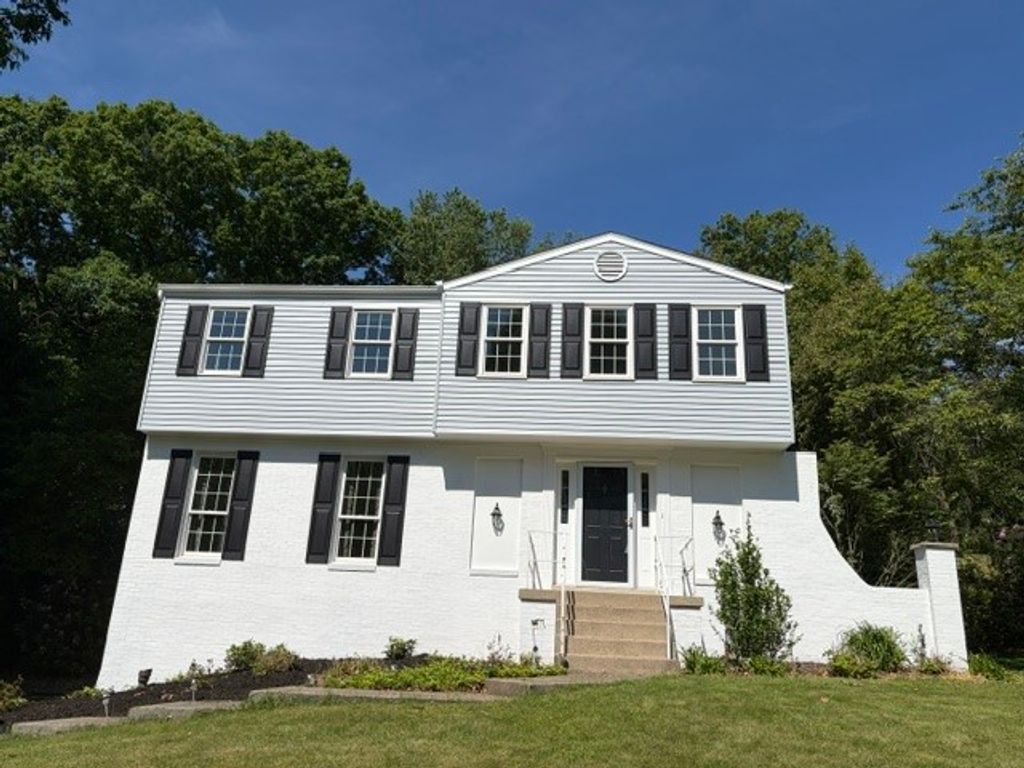728 HEATHERGATE, Indiana Twp, PA 15238