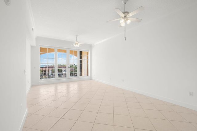 20 Orange Avenue Apt 411, Fort Pierce, FL 34950