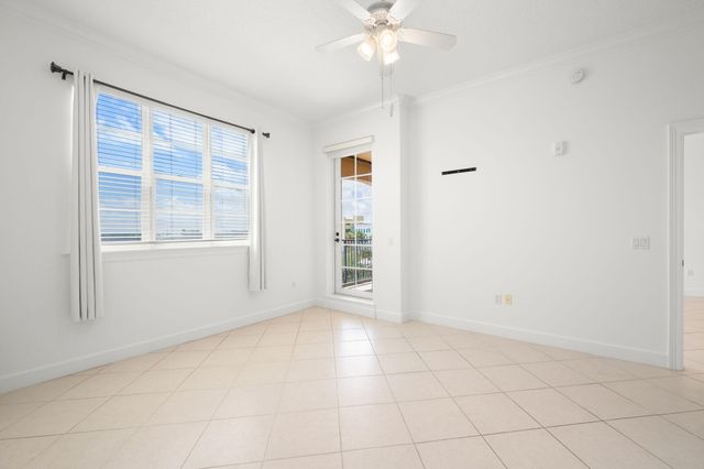 20 Orange Avenue Apt 411, Fort Pierce, FL 34950