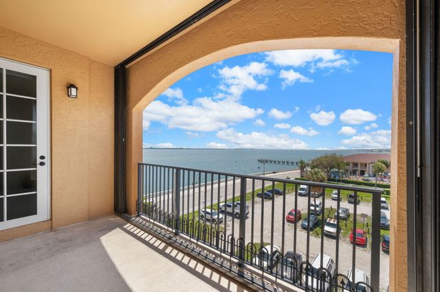 20 Orange Avenue Apt 411, Fort Pierce, FL 34950