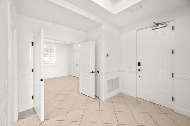 20 Orange Avenue Apt 411, Fort Pierce, FL 34950