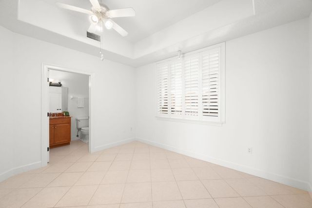 20 Orange Avenue Apt 411, Fort Pierce, FL 34950