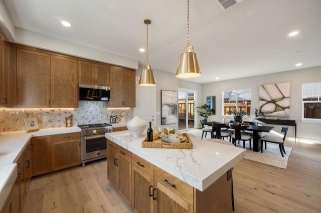 4912 Vivi Place, San Jose, CA 95124