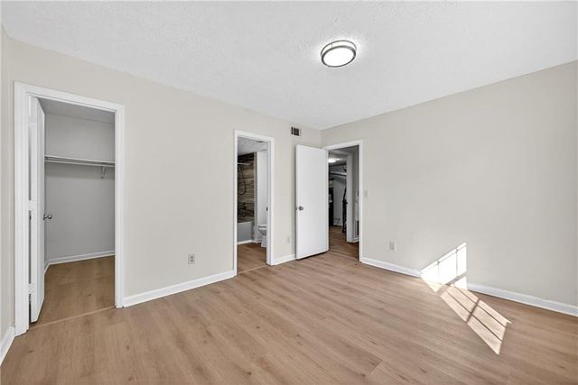 5225 Forest Downs Lane, South Fulton, GA 30349