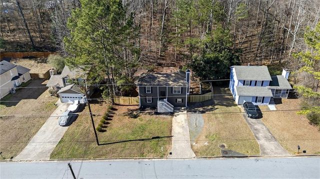 5225 Forest Downs Lane, South Fulton, GA 30349