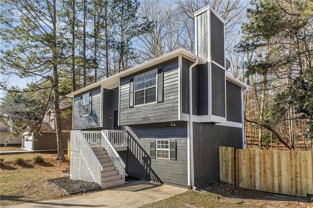 5225 Forest Downs Lane, South Fulton, GA 30349