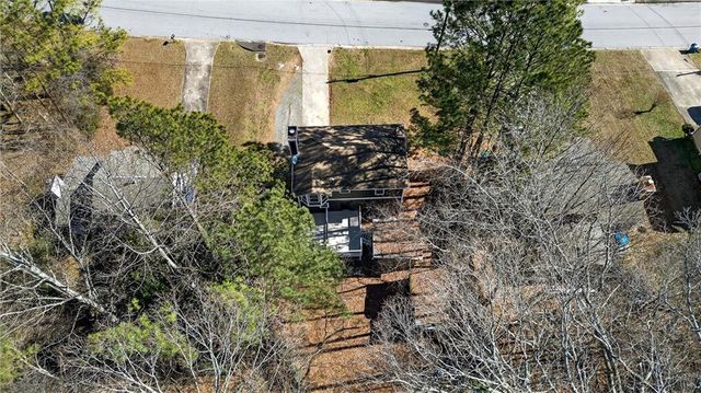 5225 Forest Downs Lane, South Fulton, GA 30349