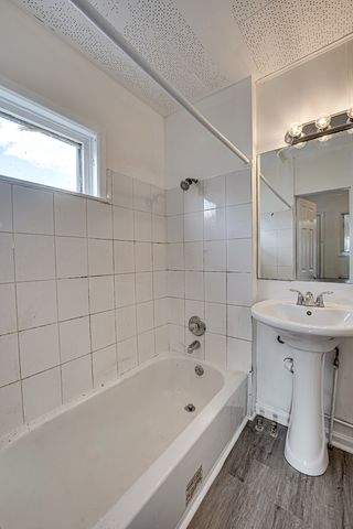 523 GRAND Avenue 2, Aurora, IL 60506