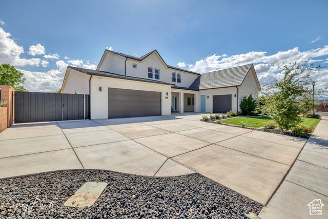 219 W ELINOR LN, Washington, UT 84780