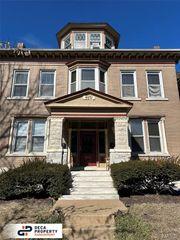 5071 Washington Place, St Louis, MO 63108