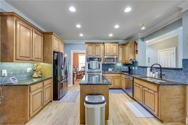 32 St. Ives Circle, Winder, GA 30680