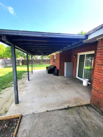 8625 Douglas Avenue, Rowlett, TX 75089