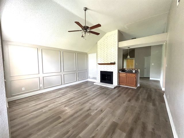 8625 Douglas Avenue, Rowlett, TX 75089