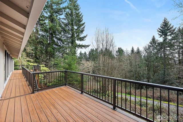 8875 Banner Road SE, Port Orchard, WA 98367