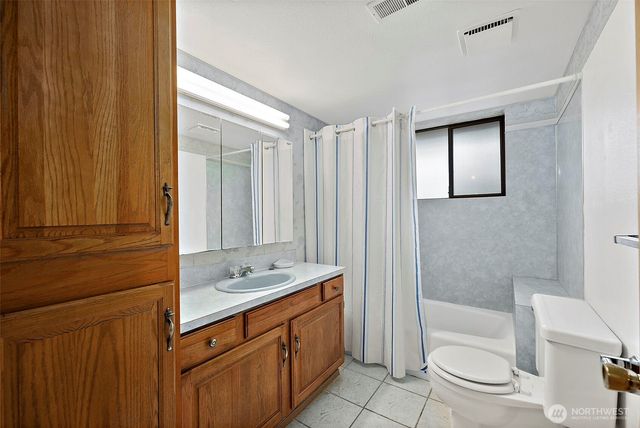 8875 Banner Road SE, Port Orchard, WA 98367