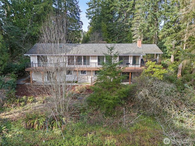 8875 Banner Road SE, Port Orchard, WA 98367