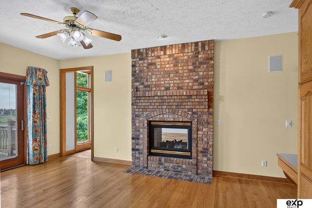 17403 Laquinta Circle, Omaha, NE 68136