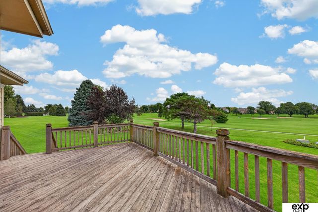 17403 Laquinta Circle, Omaha, NE 68136
