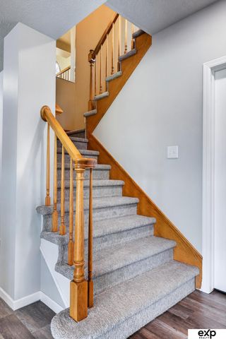 17403 Laquinta Circle, Omaha, NE 68136