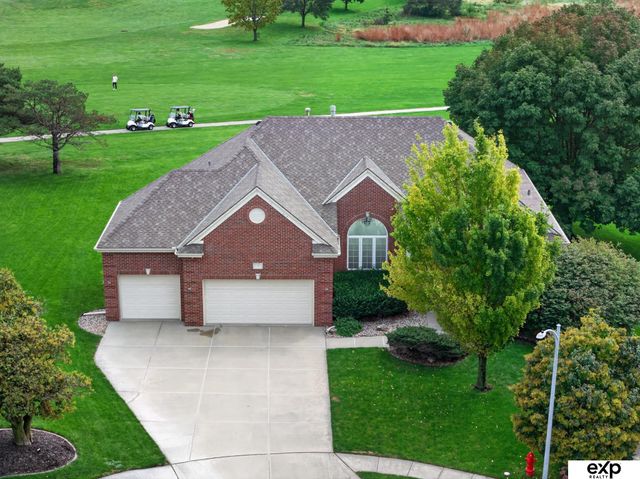 17403 Laquinta Circle, Omaha, NE 68136