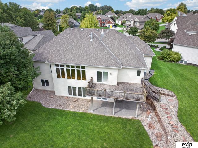 17403 Laquinta Circle, Omaha, NE 68136