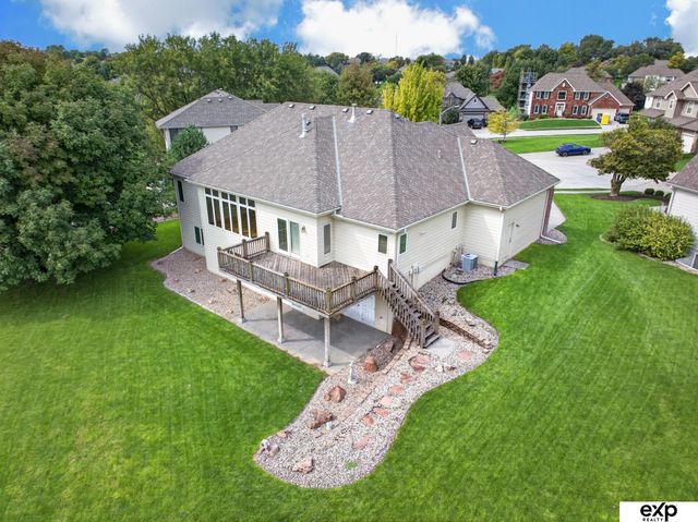 17403 Laquinta Circle, Omaha, NE 68136