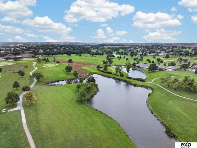 17403 Laquinta Circle, Omaha, NE 68136