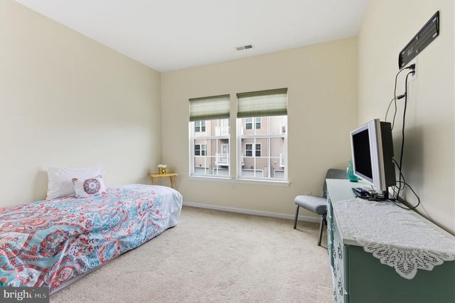 205 HARBOUR BLVD, Cinnaminson, NJ 08077