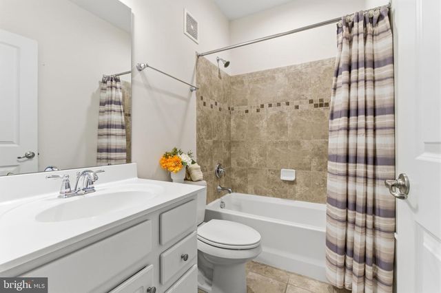 205 HARBOUR BLVD, Cinnaminson, NJ 08077