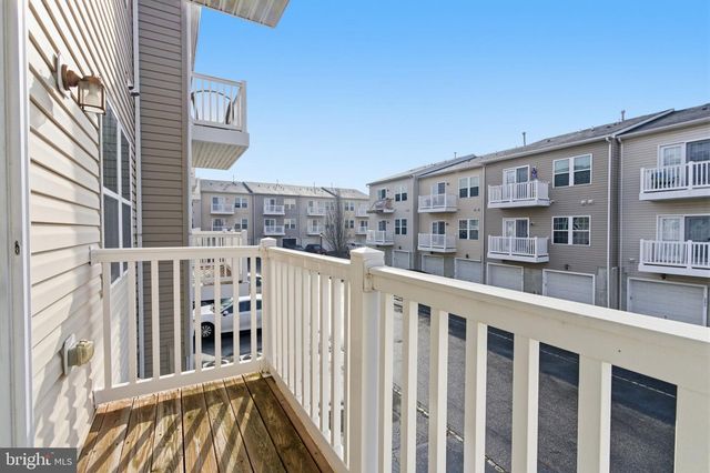 205 HARBOUR BLVD, Cinnaminson, NJ 08077