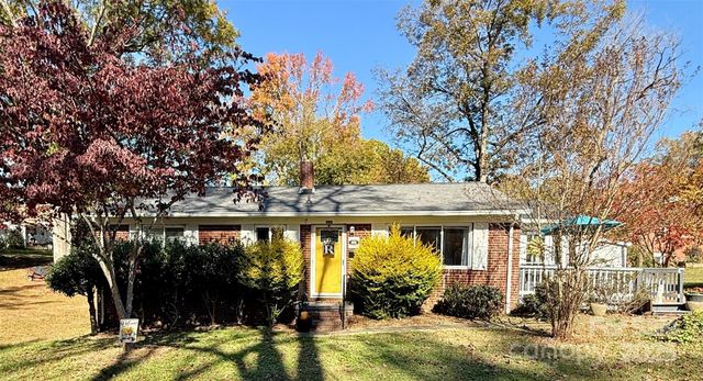 302 W Carroll Street, Cherryville, NC 28021