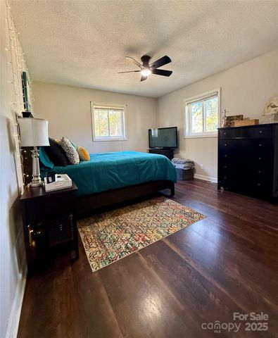 302 W Carroll Street, Cherryville, NC 28021