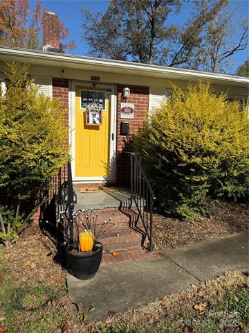 302 W Carroll Street, Cherryville, NC 28021