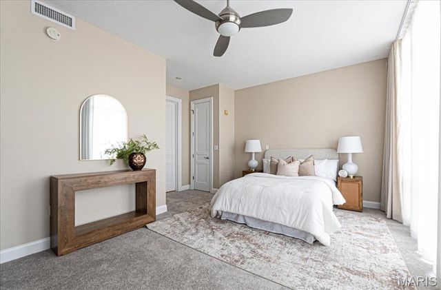 4909 Laclede Avenue 2103, St Louis, MO 63108