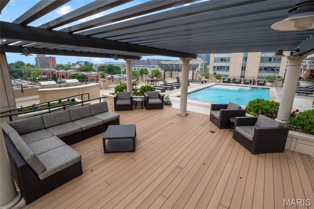 4909 Laclede Avenue 2103, St Louis, MO 63108